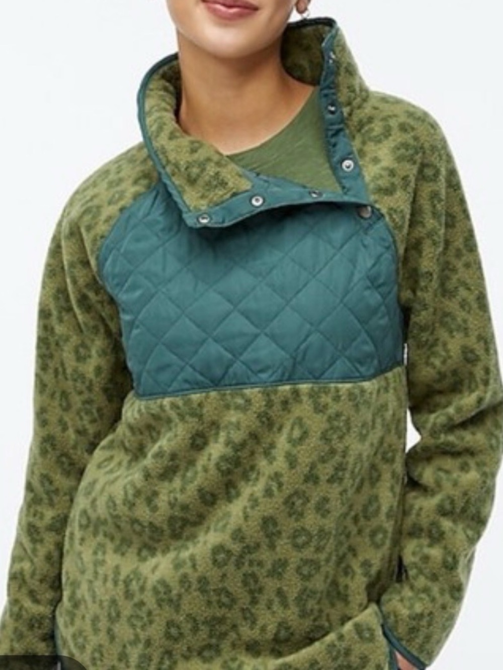 J. Crew Green Leopard Quilted Button-Neck Sherpa Fleece Pullover. Sz M
